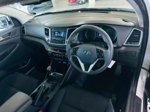 Hyundai Tucson 2.0 Premium - Image 4