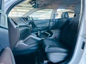 Hyundai Tucson 2.0 Premium - Image 5