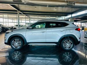 Hyundai Tucson 2.0 Elite auto - Image 13