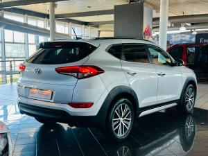 Hyundai Tucson 2.0 Elite auto - Image 2