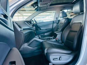 Hyundai Tucson 2.0 Elite auto - Image 5