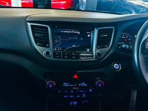 Hyundai Tucson 2.0 Elite auto - Image 8