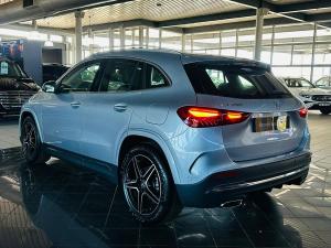 Mercedes-Benz GLA GLA200 Progressive - Image 12