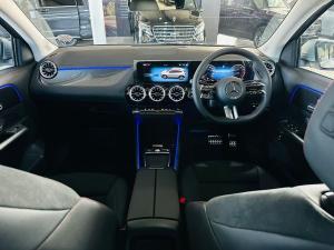 Mercedes-Benz GLA GLA200 Progressive - Image 3