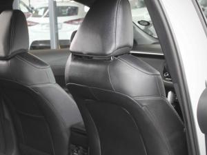 Toyota Corolla Cross 1.8 Hybrid XS - Image 18