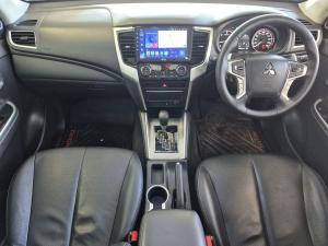 Mitsubishi Triton 2.4DI-D double cab auto - Image 17