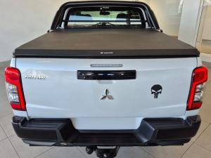 Mitsubishi Triton 2.4DI-D double cab auto - Image 6