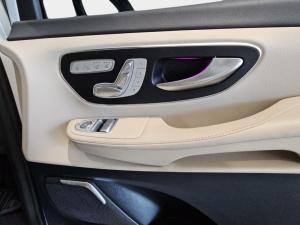 Mercedes-Benz V-Class V300d Exclusive - Image 18