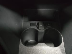 Volkswagen Polo Vivo hatch 1.4 Life - Image 9