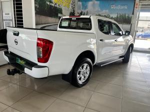 Nissan Navara 2.5DDTi double cab SE Plus auto - Image 4