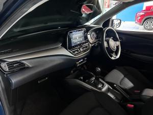 Suzuki Baleno 1.5 GLX manual - Image 11