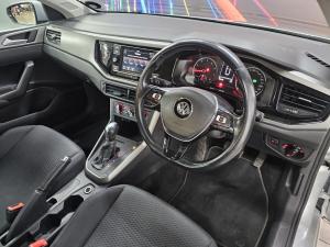 Volkswagen Polo hatch 1.0TSI Comfortline auto - Image 5