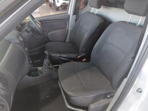 Nissan NP200 1.6i safety pack (aircon) - Image 16