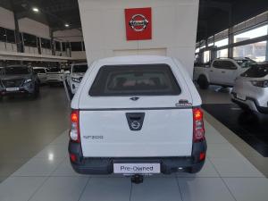 Nissan NP200 1.6i safety pack (aircon) - Image 6