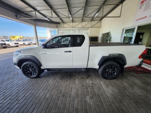 Toyota Hilux 2.8GD-6 Xtra cab 4x4 Legend auto - Image 17