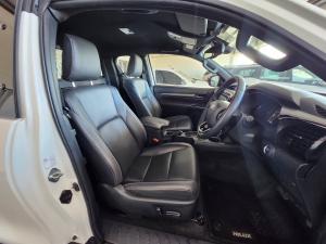Toyota Hilux 2.8GD-6 Xtra cab Legend auto - Image 11