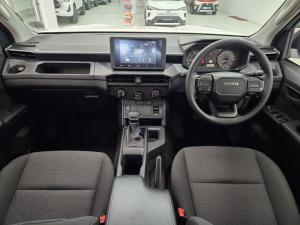 Toyota Hilux 2.8GD-6 double cab SRX 4x4 - Image 6