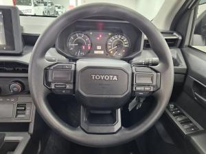Toyota Hilux 2.8GD-6 double cab SRX 4x4 - Image 8