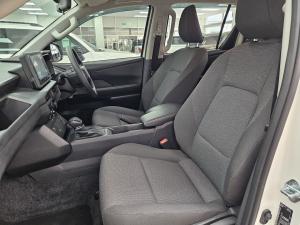 Toyota Hilux 2.8GD-6 double cab SRX 4x4 - Image 13