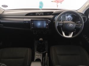 Toyota Hilux 2.4GD-6 double cab Raider manual - Image 6