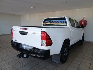 Toyota Hilux 2.4GD-6 double cab Raider manual - Image 2