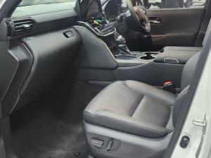 Toyota Land Cruiser 300 3.3D GR-Sport - Image 7