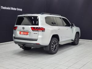 Toyota Land Cruiser 300 3.3D GX-R - Image 2