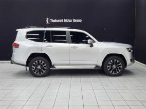 Toyota Land Cruiser 300 3.3D GX-R - Image 3