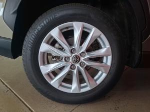 Toyota Corolla Cross 1.8 Xi - Image 12