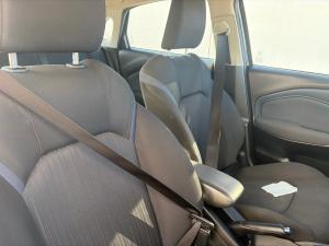 Toyota Starlet 1.5 XS manual - Image 11