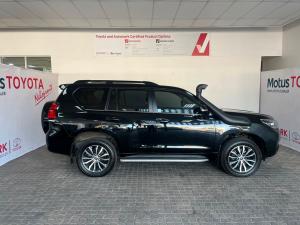 Toyota Land Cruiser Prado 2.8GD VX-L - Image 3