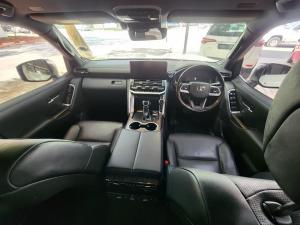 Toyota Land Cruiser 300 3.3D ZX - Image 6