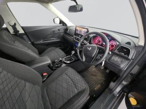 Mahindra XUV3XO 1.2T MX3 automatic - Image 8