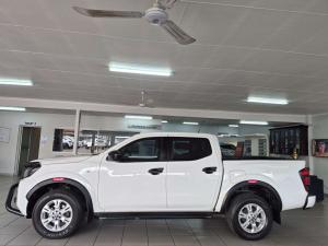 Nissan Navara 2.5DDTI SE Plus D/C - Image 2