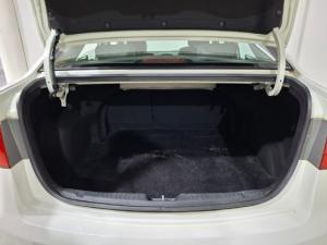 Kia Cerato sedan 2.0 SX - Image 5