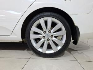 Kia Cerato sedan 2.0 SX - Image 6