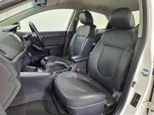 Kia Cerato sedan 2.0 SX - Image 9