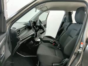 Suzuki Swift 1.2 GLX auto - Image 7