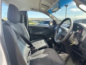 Isuzu D-Max Gen 6 250 single cab Fleetside safety - Image 4