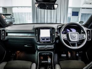 Volvo XC40 Recharge Twin Motor Ultimate - Image 11