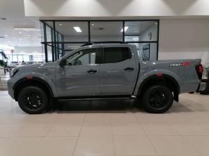 Nissan Navara 2.5DDTi double cab Pro-4X 4x4 - Image 2