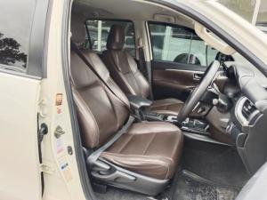 Toyota Fortuner 2.4GD-6 auto - Image 5