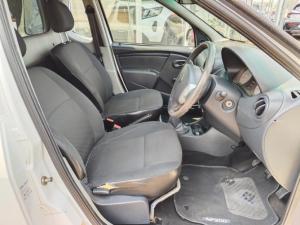 Nissan NP200 1.6i safety pack (aircon) - Image 5