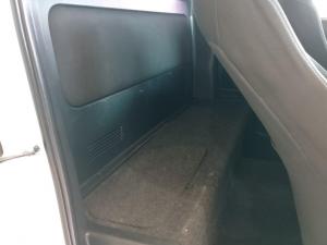 Toyota Hilux 2.8GD-6 Xtra cab 4x4 Legend manual - Image 10