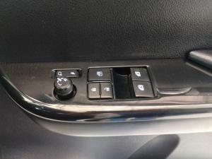 Toyota Hilux 2.8GD-6 Xtra cab 4x4 Legend manual - Image 16