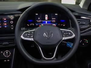Volkswagen Polo hatch 1.0TSI Life auto - Image 11