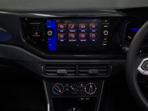 Volkswagen Polo hatch 1.0TSI Life auto - Image 13
