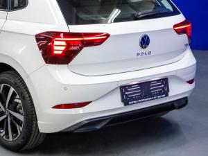 Volkswagen Polo hatch 1.0TSI Life auto - Image 15