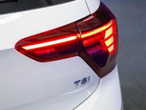Volkswagen Polo hatch 1.0TSI Life auto - Image 20