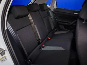 Volkswagen Polo hatch 1.0TSI Life auto - Image 9